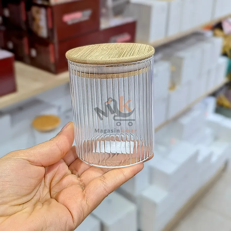 Boite épices en verre avec couvercle hermétique 200ml