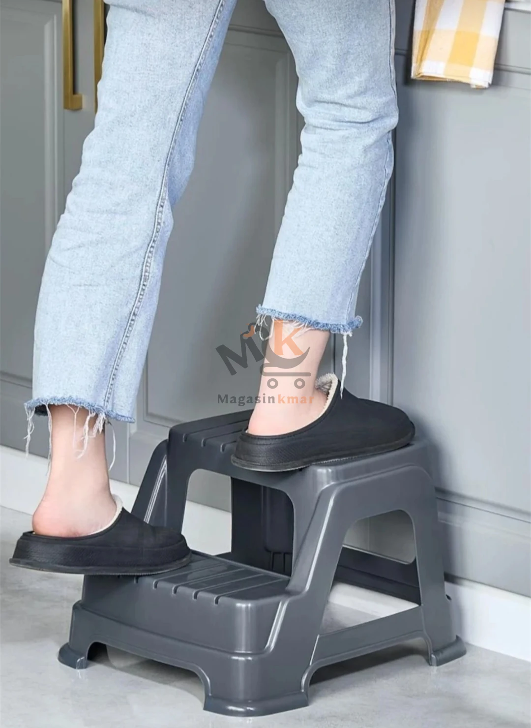 Tabouret marchepied en plastique – Stable et pratique