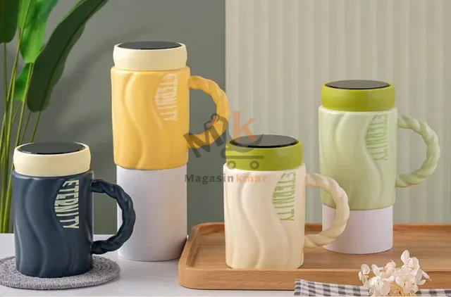 Mug en céramique avec couvercle fond miroir