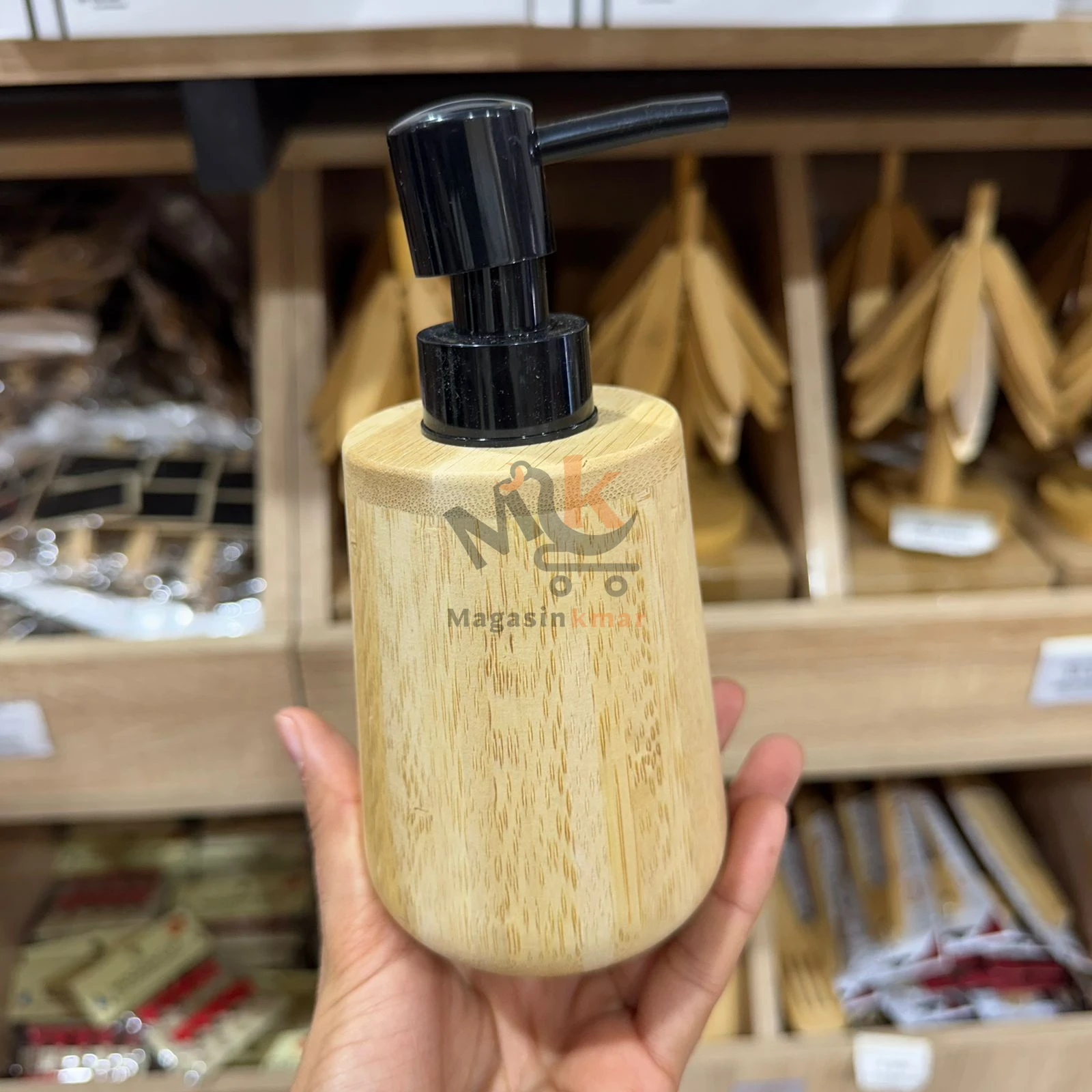 Distributeur de savon liquide en bambou