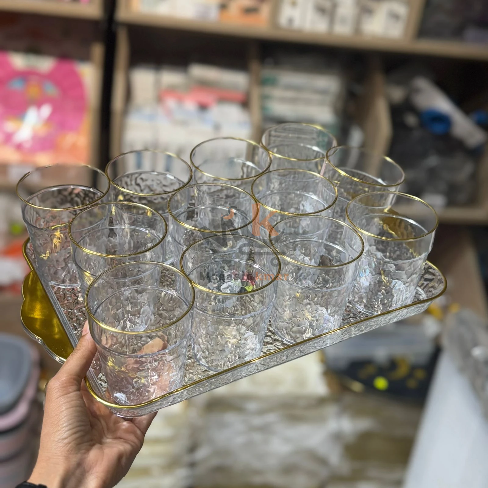 Set 12 tasses en plexi avec plateau 33 × 23 cm – Service élégant et pratique