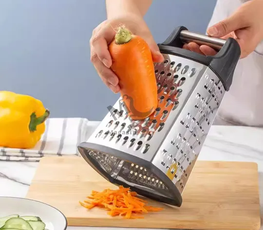 Râpe à fromage 4 faces en acier inoxydable