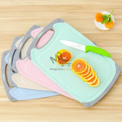 Planche à découper rectangulaire en plastique 34*21cm– Accessoire cuisine pratique et léger