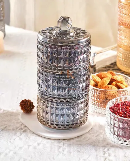 Bonbonnière en verre à 3 étages