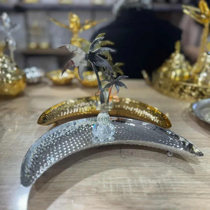 Présentoir décoratif en métal forme croissant avec motif palmier