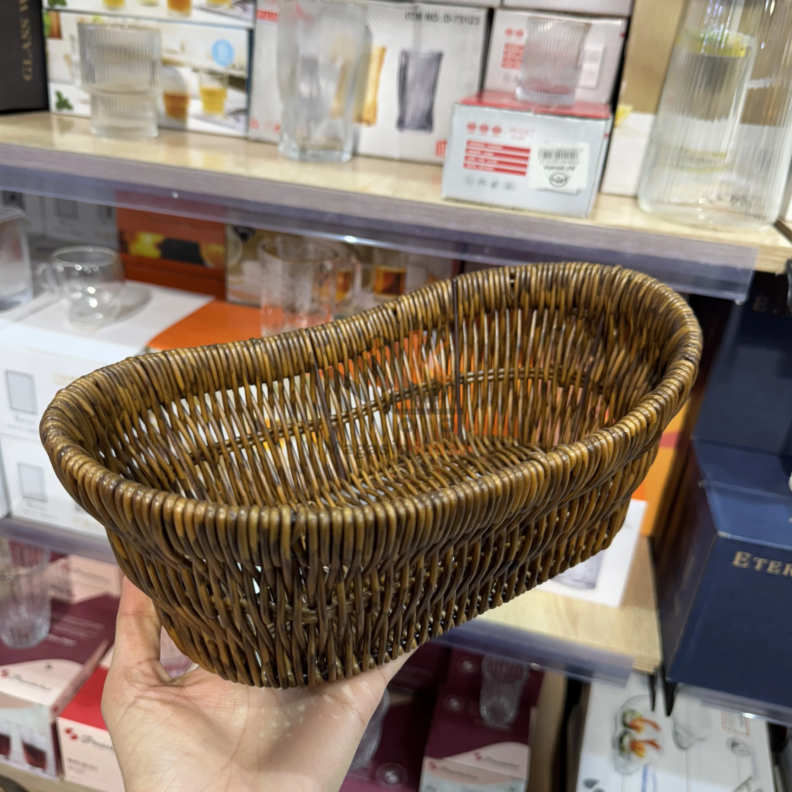 Corbeille ovale en plastique GM – Rangement léger et polyvalent