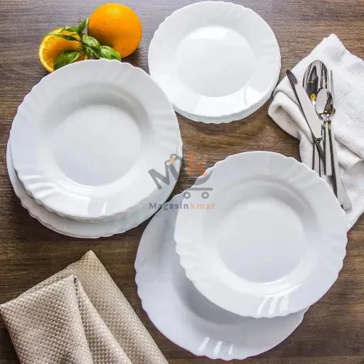 Assiette rond en céramique  – Élégante et décorative  23 cm