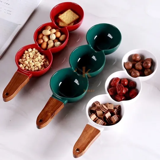 Plat de service en céramique rectangulaire avec manche en bois – 26 cm – Élégant et pratique