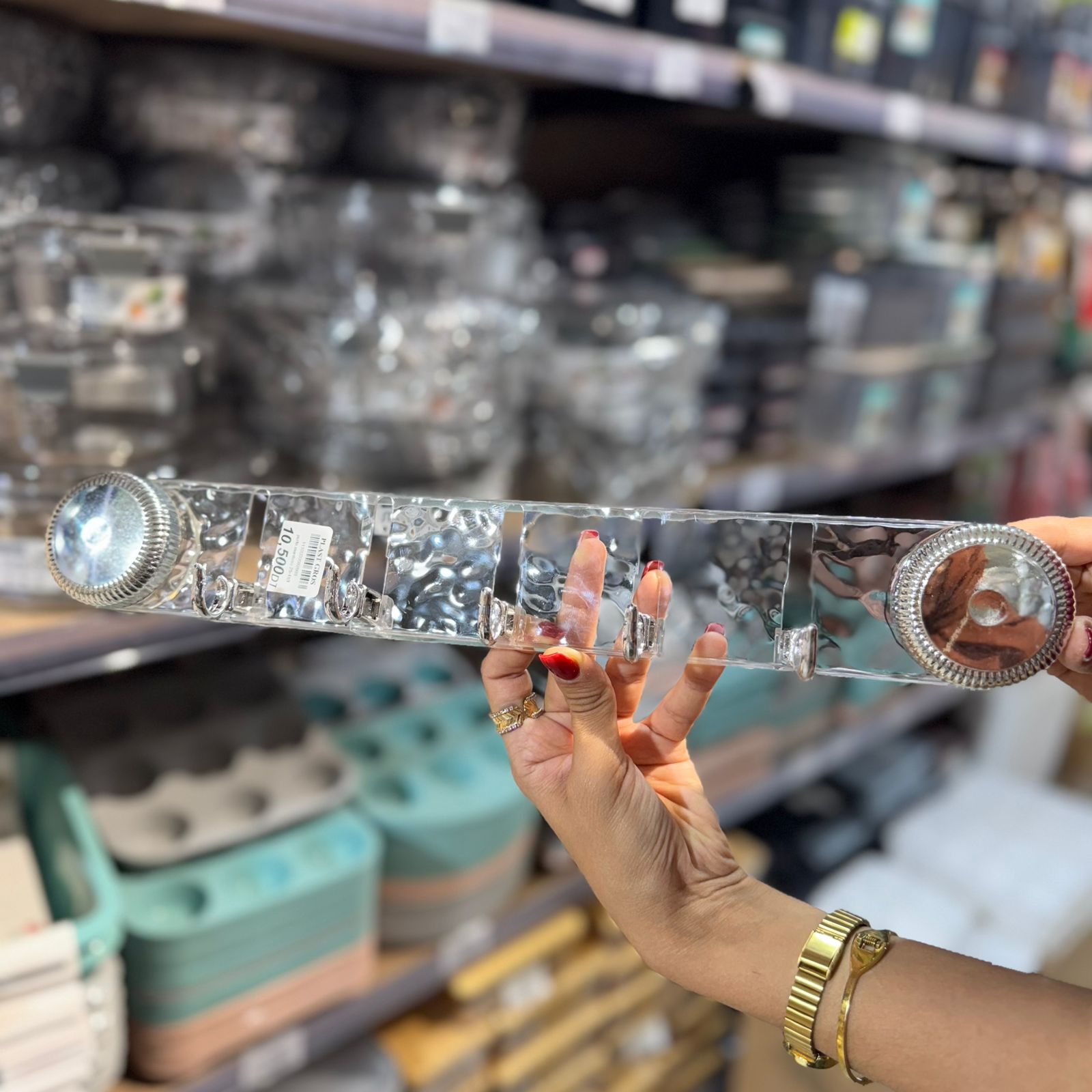 Porte-manteau mural en plexi