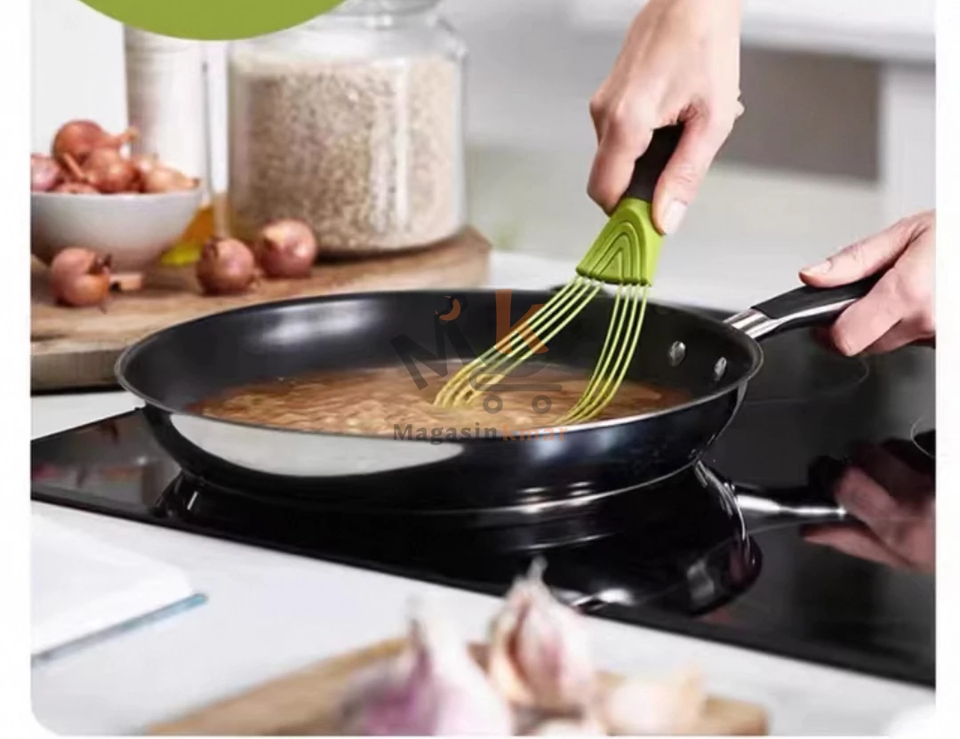 Fouet  manuel en plastique