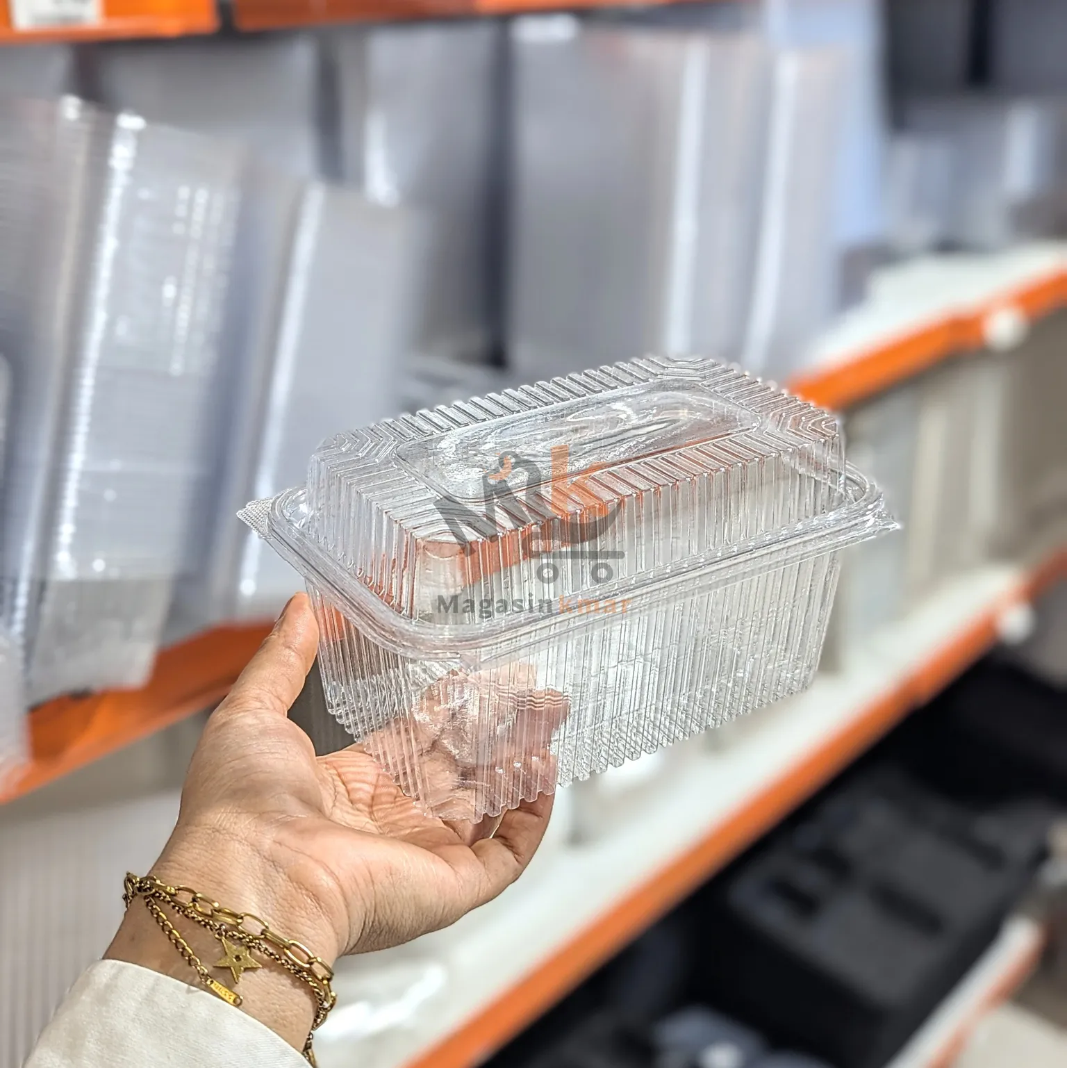 Boîte jetable bombée en plastique  avec couvercle 1000gr