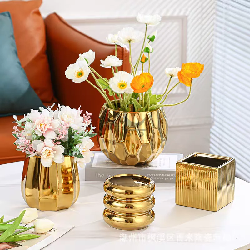 Plante artificielle décorative avec pot en plastique – 23 cm