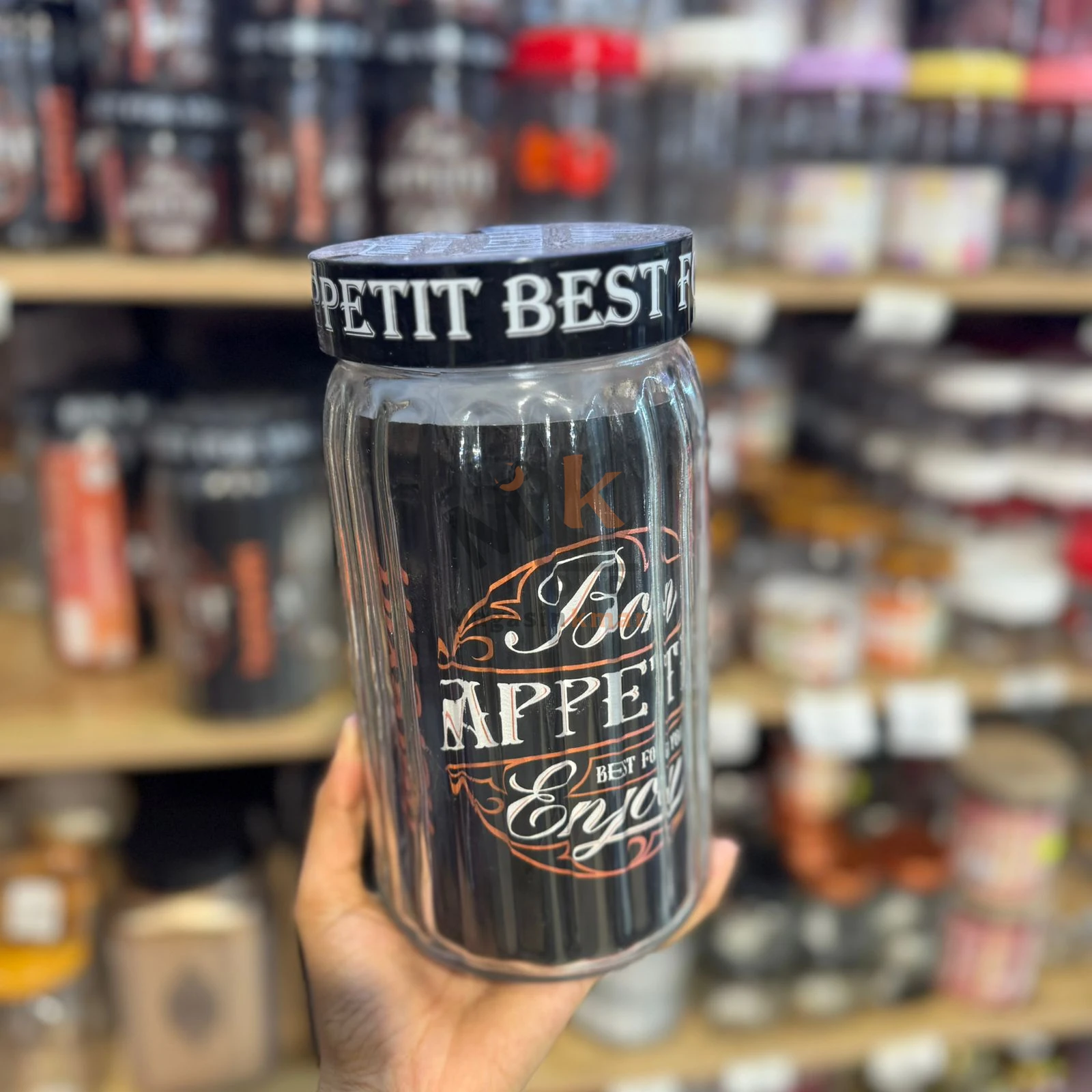 Bocal en verre avec couvercle en métal