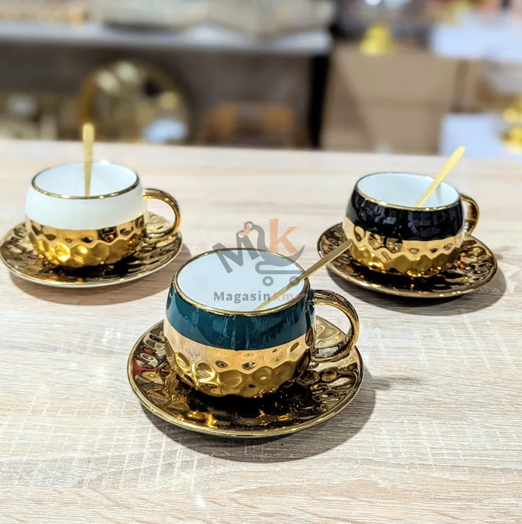 Tasse a cafe avec sous tasse en céramique