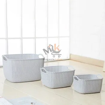 Panier à linge tressé en plastique