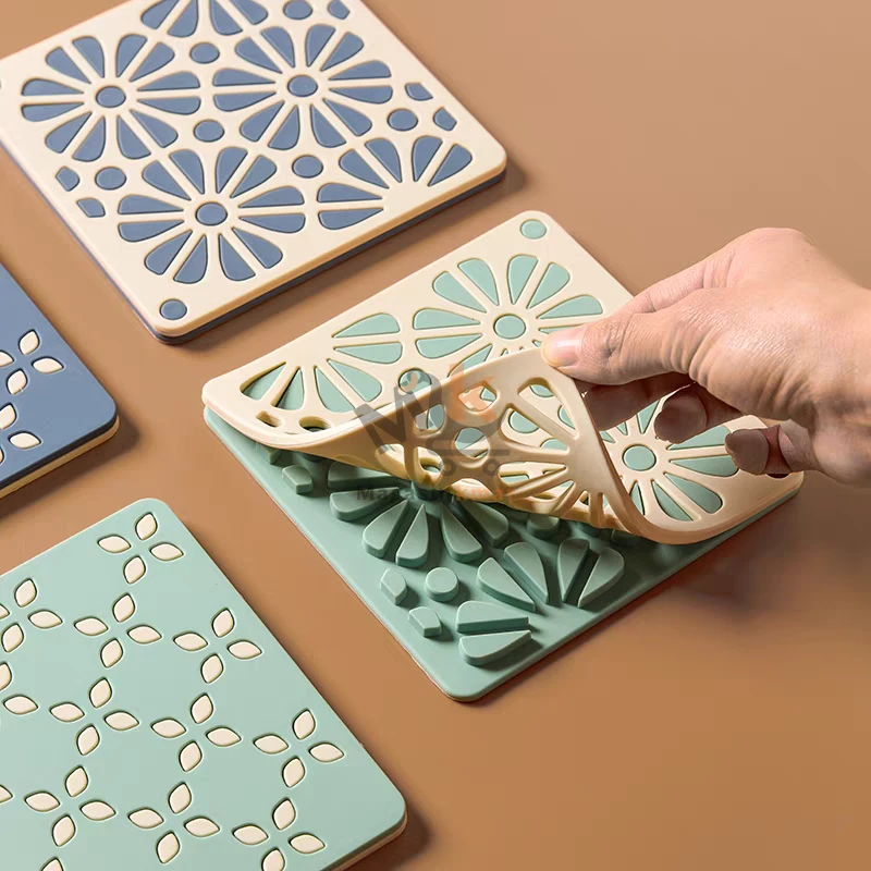 Lot de 2 sous tasse carre en silicone