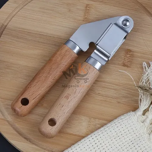 Presse-ail en acier avec manche en bois – Ustensile robuste et pratique