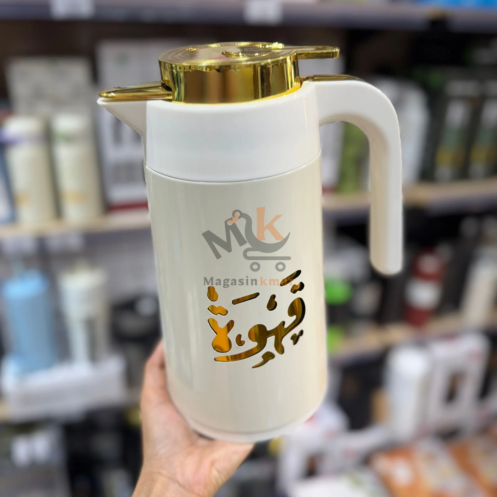 Thermos à café 1L en plastique avec touche doré– Gardez vos boissons chaudes ou froides longtemps