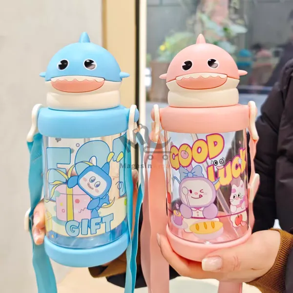 Bouteille d’eau en plastique Baby Shark Bouteille d’eau en plastique Baby Shark